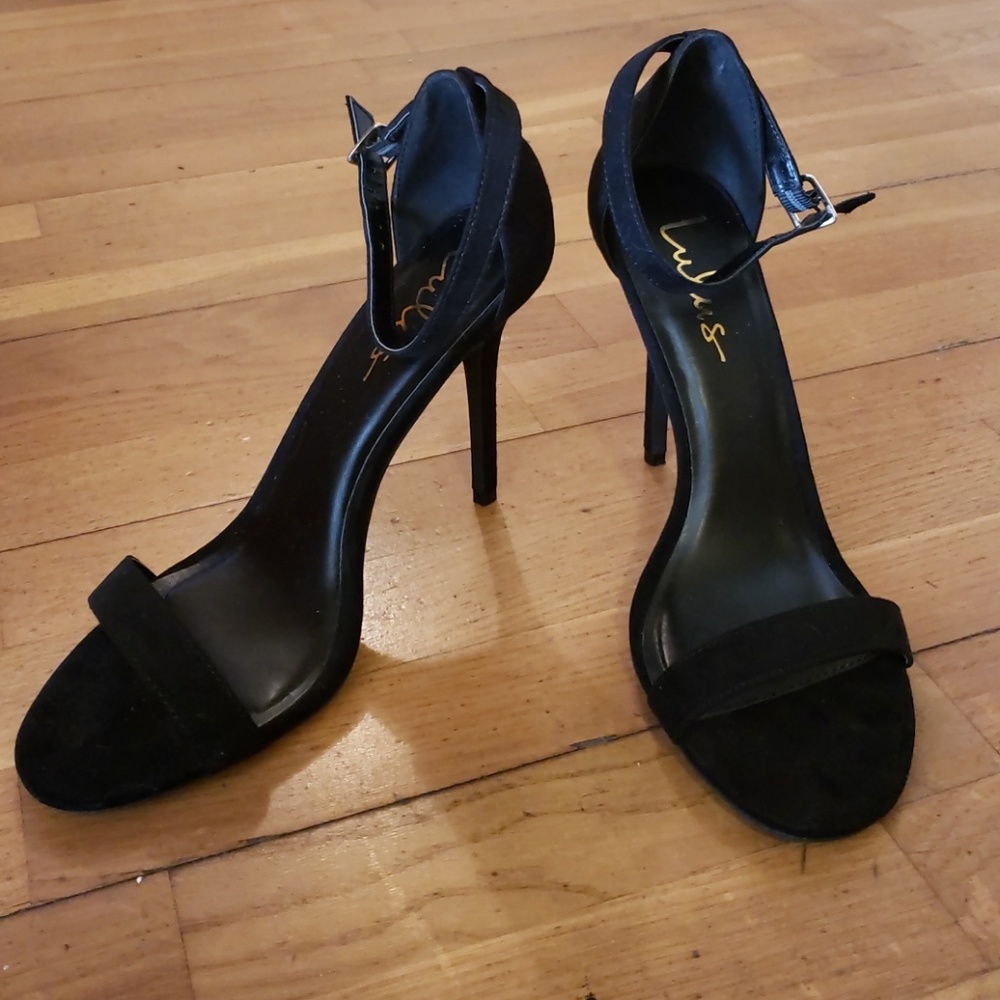 LIKE NEW Lulu's Black Strappy Stilettos